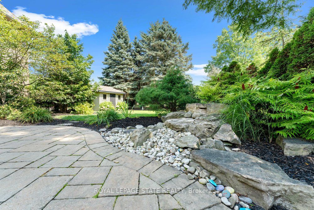 96 Deerview Pl