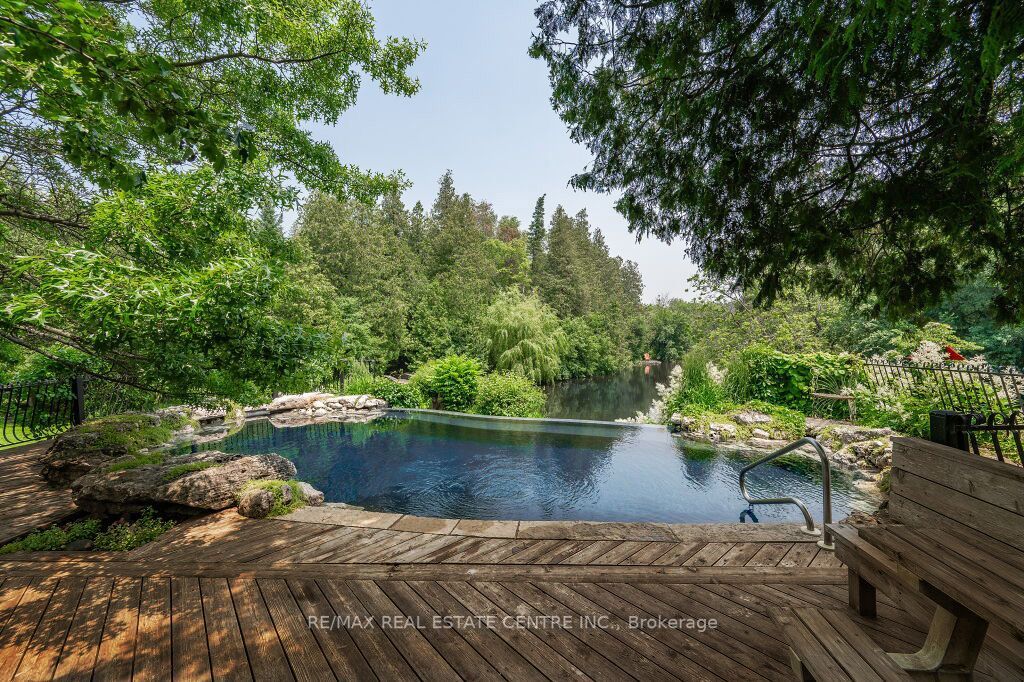 15 River Bluff Path