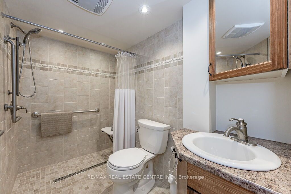 15 River Bluff Path