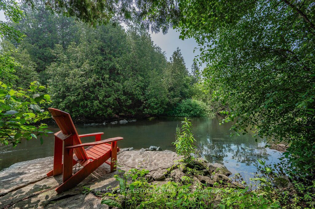 15 River Bluff Path