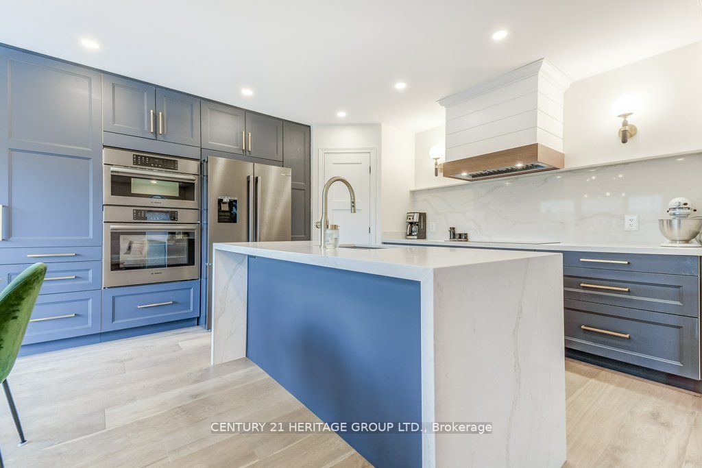 28 Udell Way