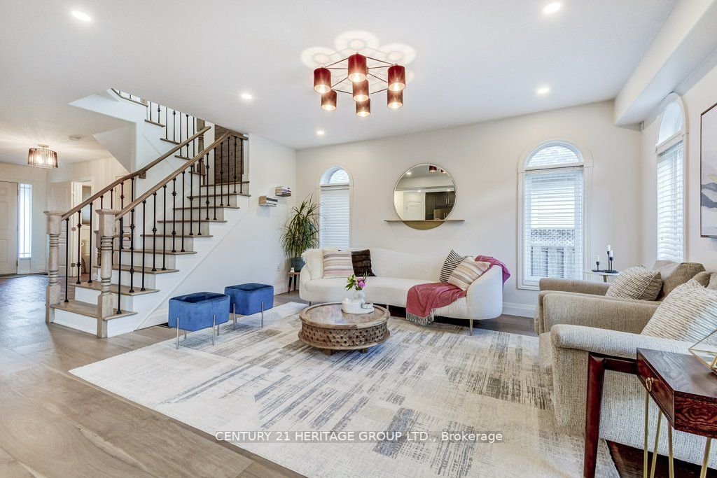 28 Udell Way