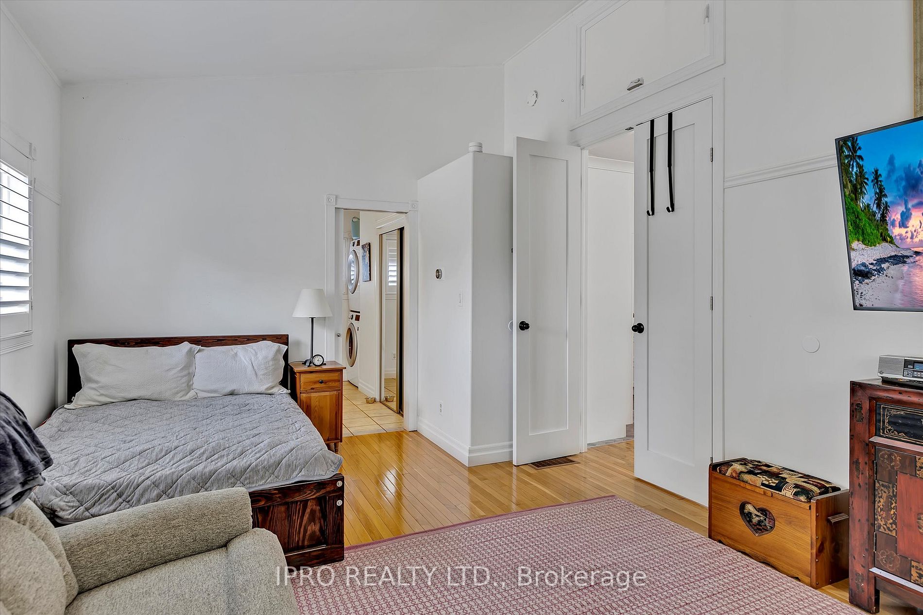 10 Sunrise Crescent