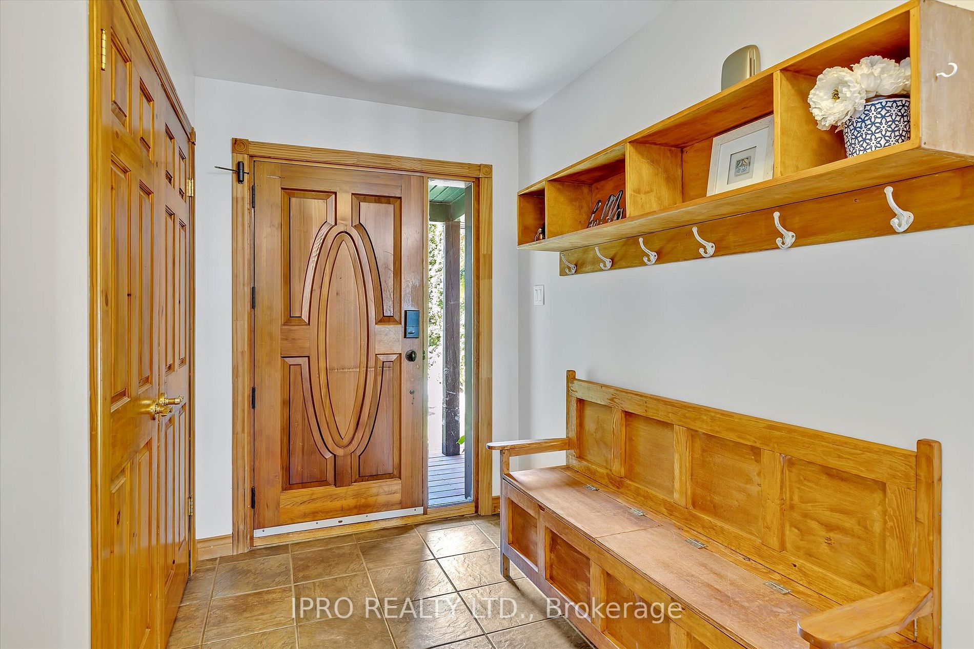 10 Sunrise Crescent