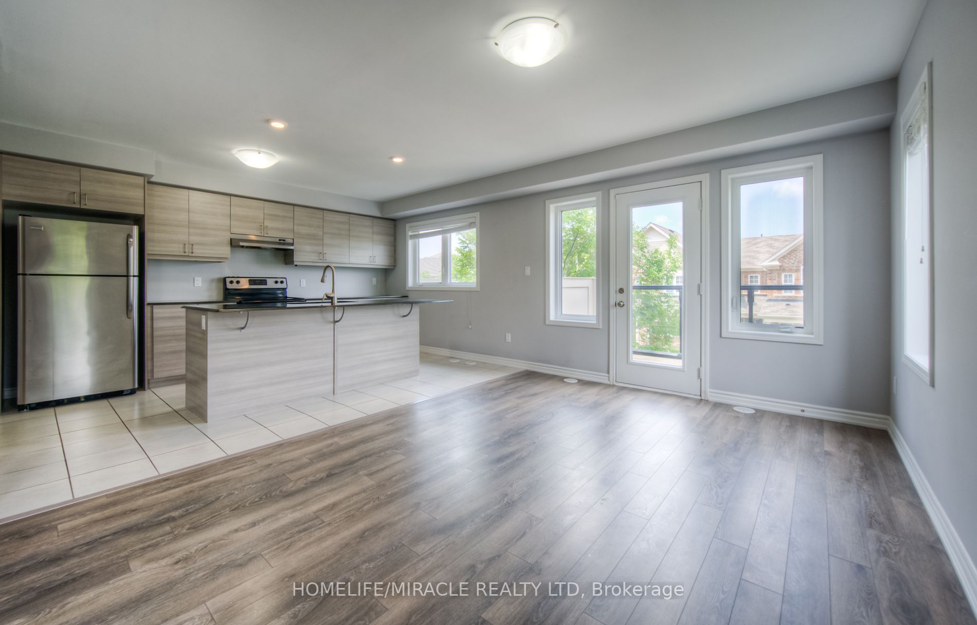 526 Goldenrod Lane, #0