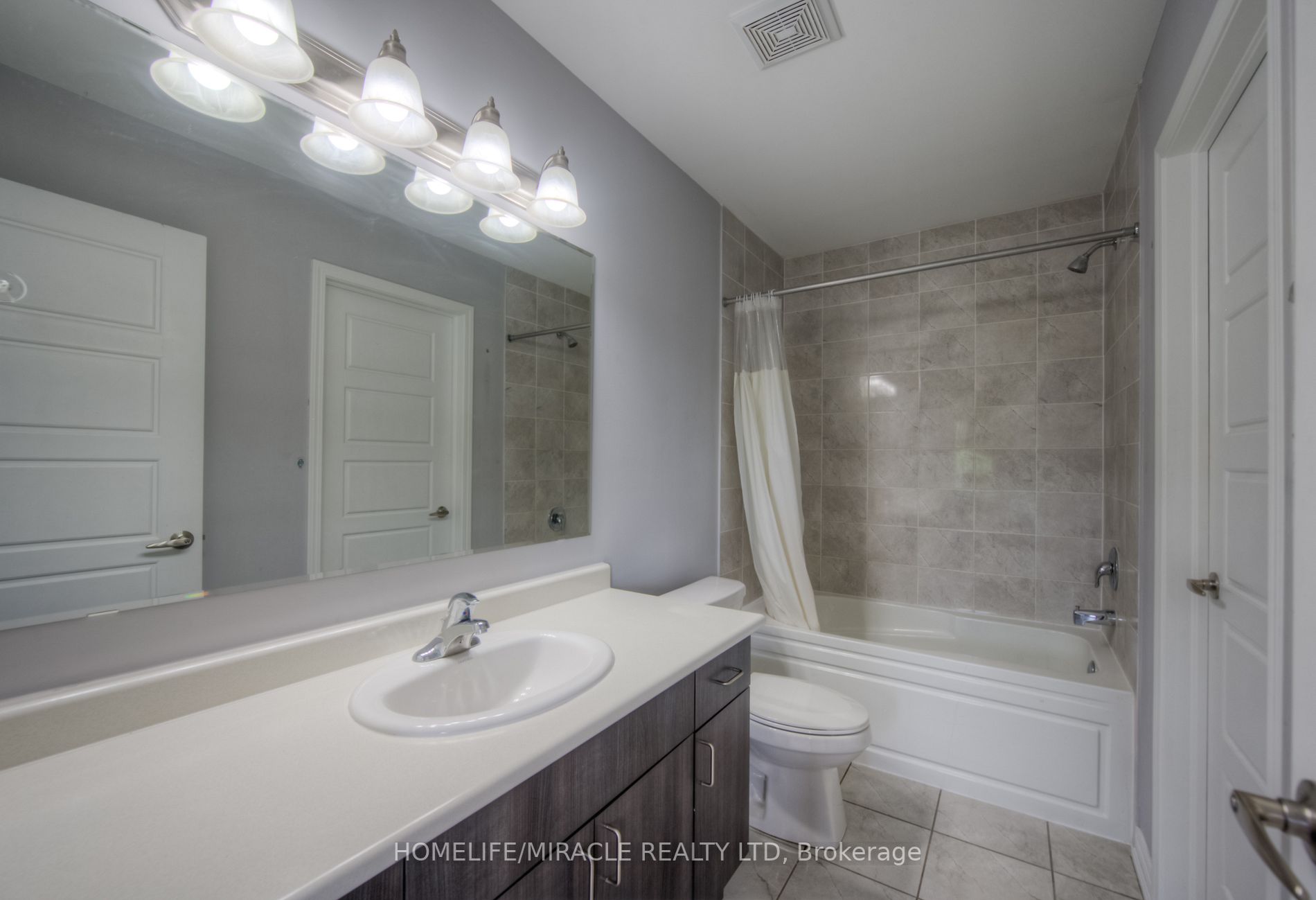 526 Goldenrod Lane, #0