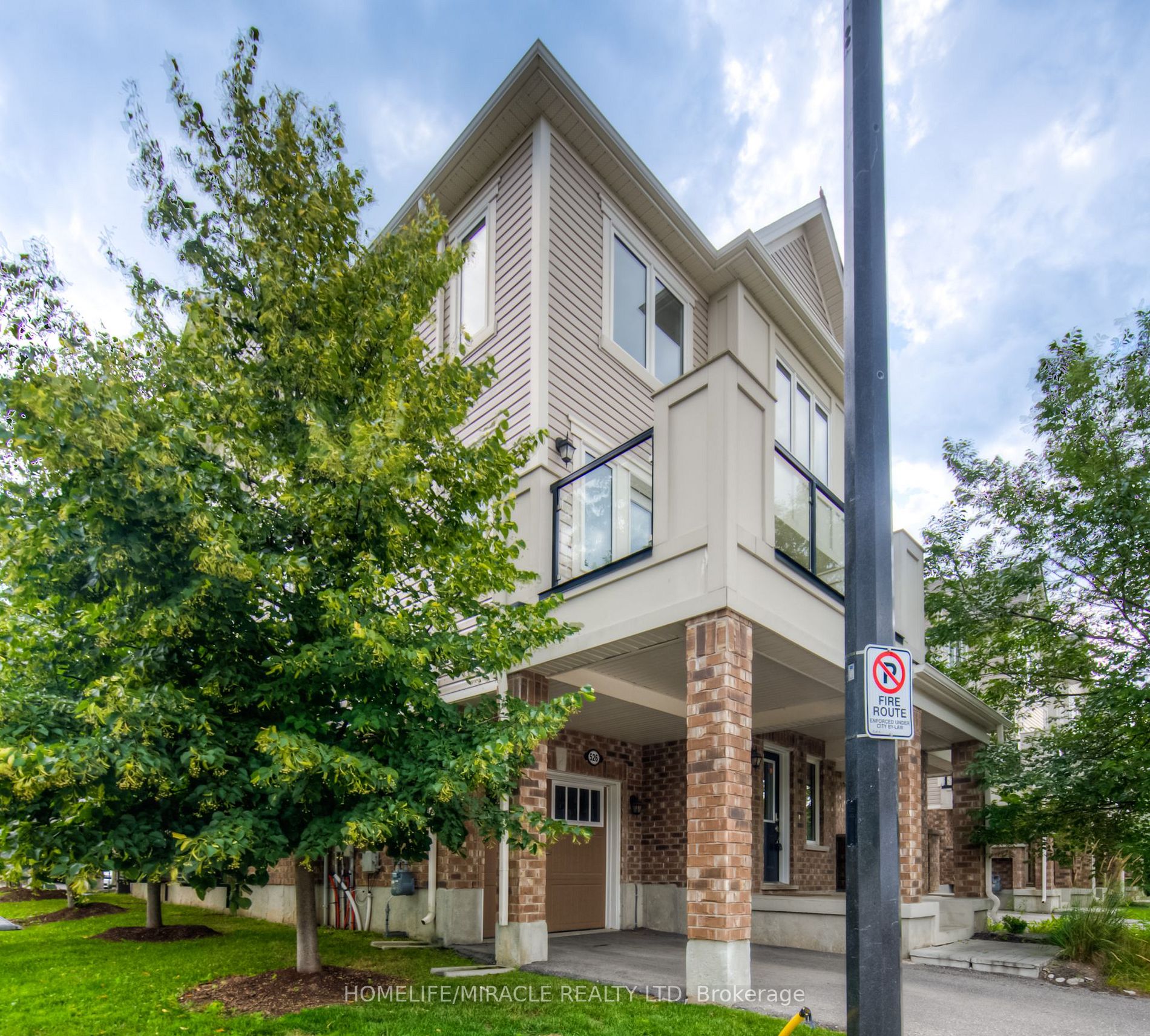 526 Goldenrod Lane, #0