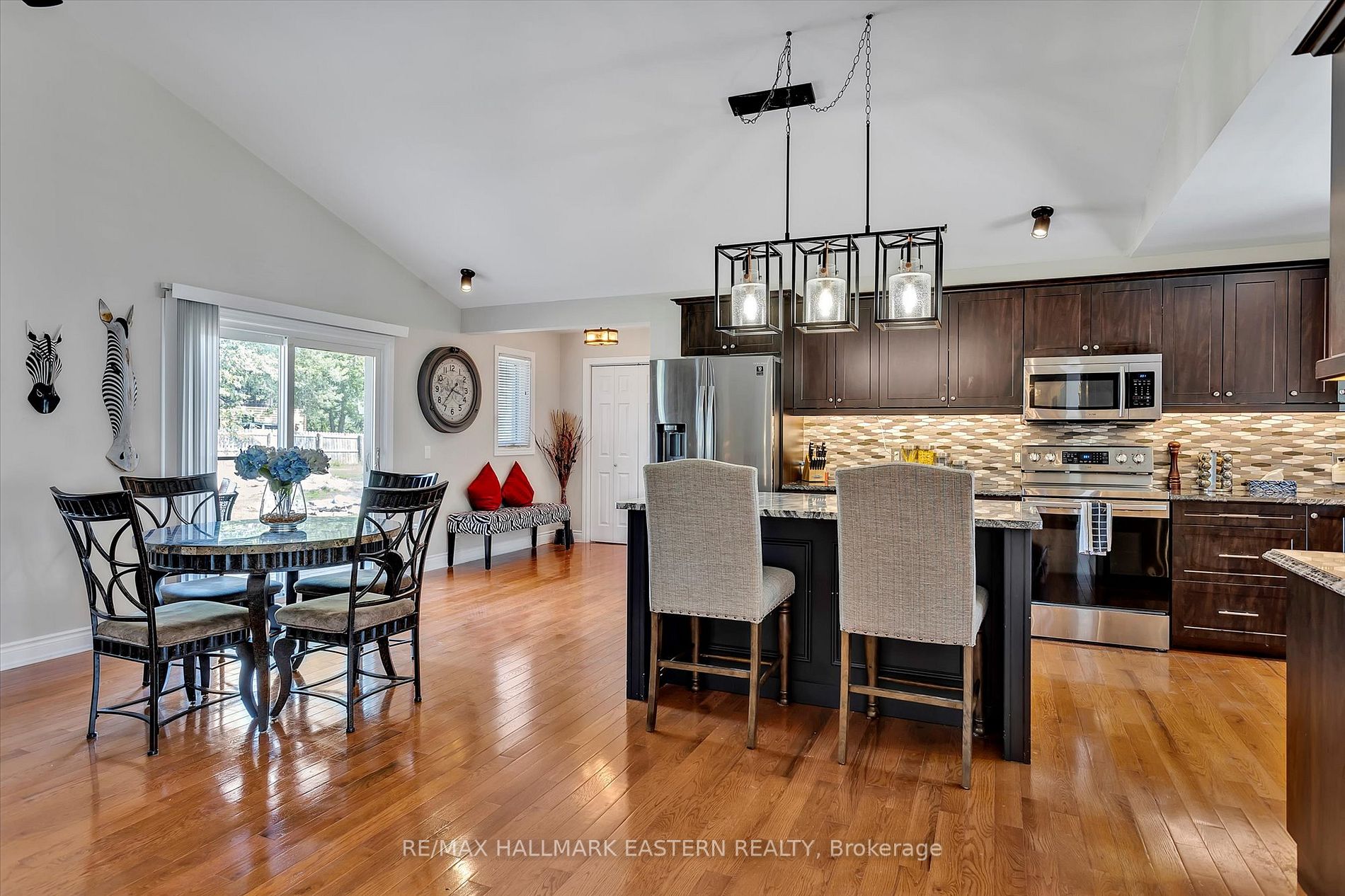 20 Hilltop Court