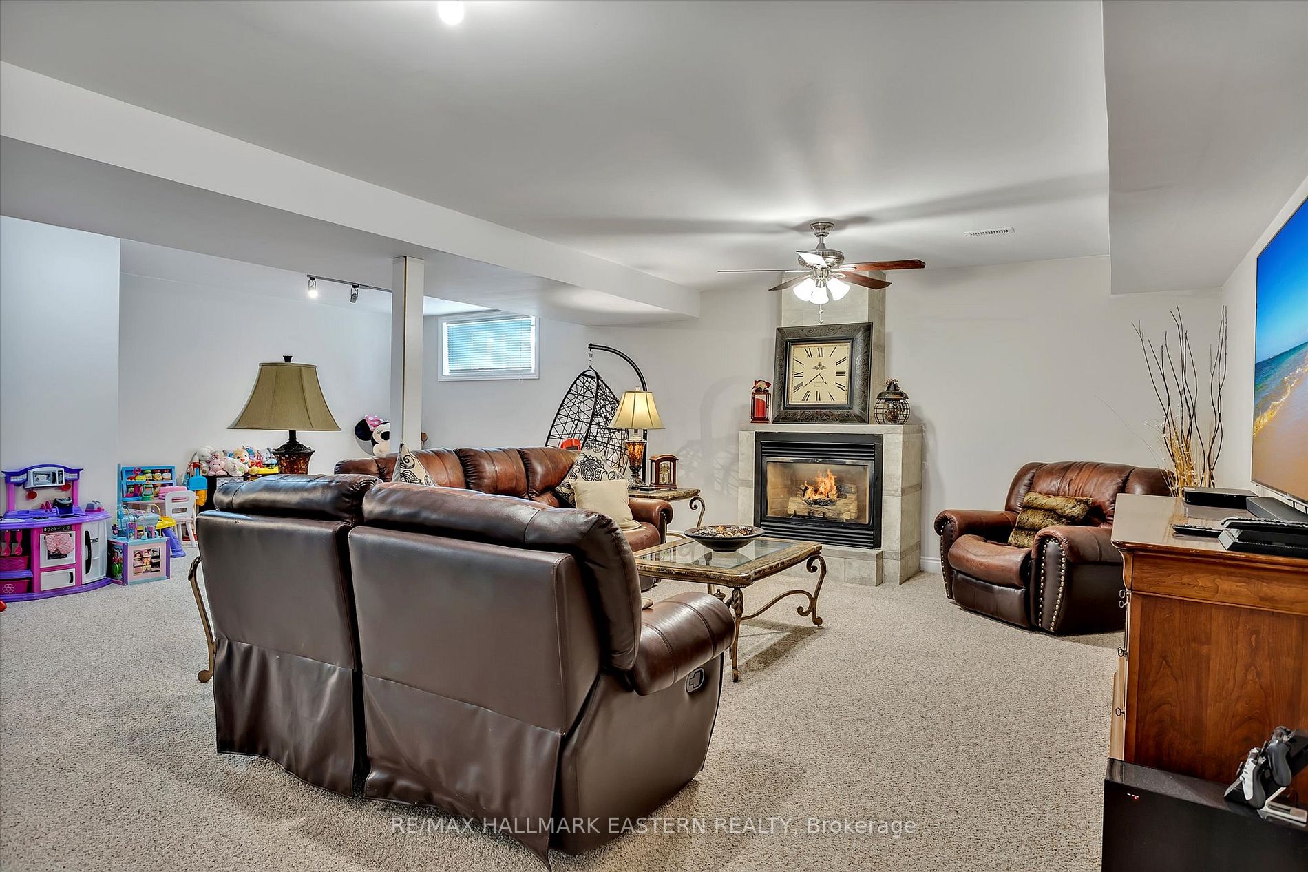 20 Hilltop Court