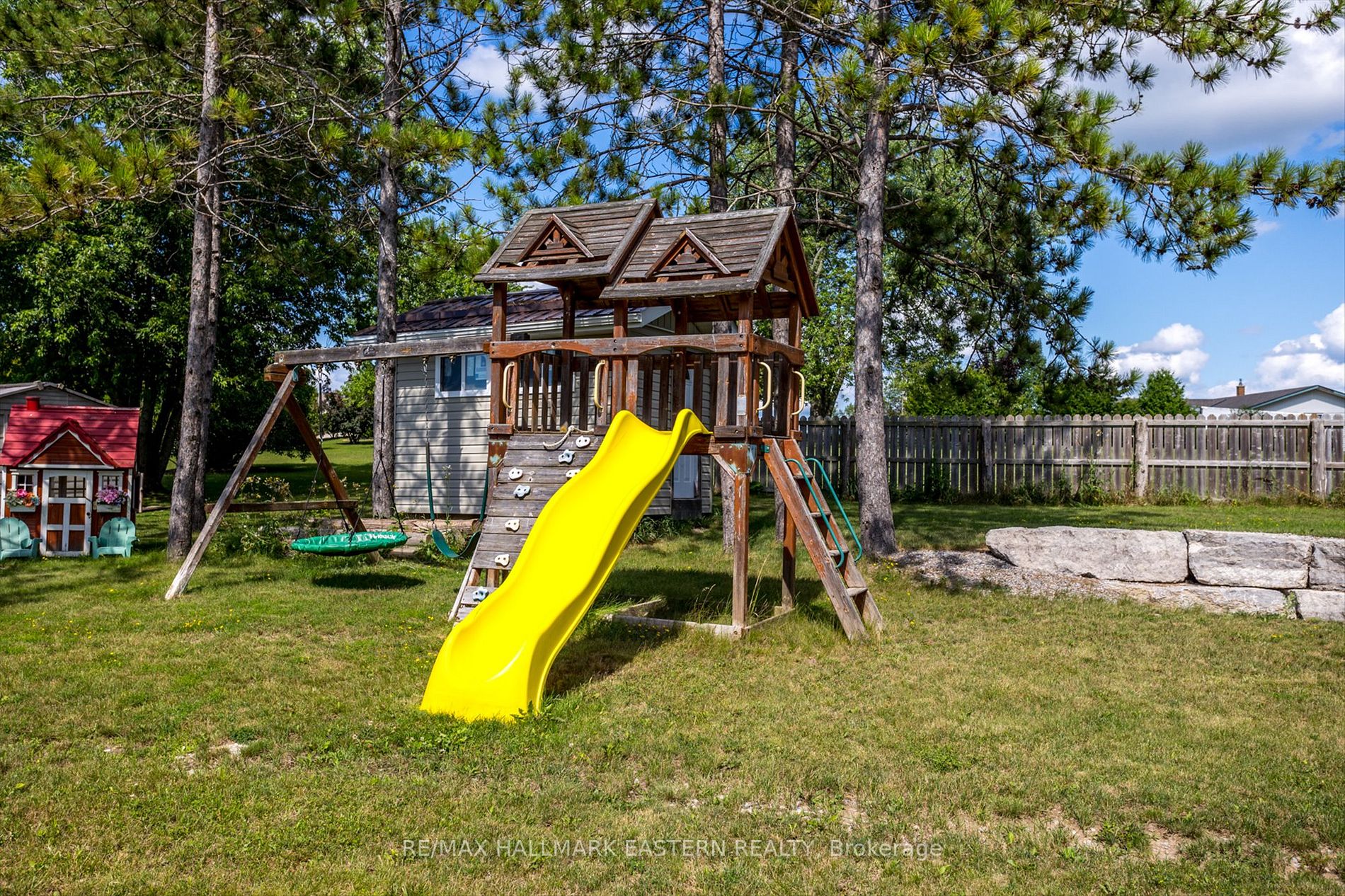 20 Hilltop Court