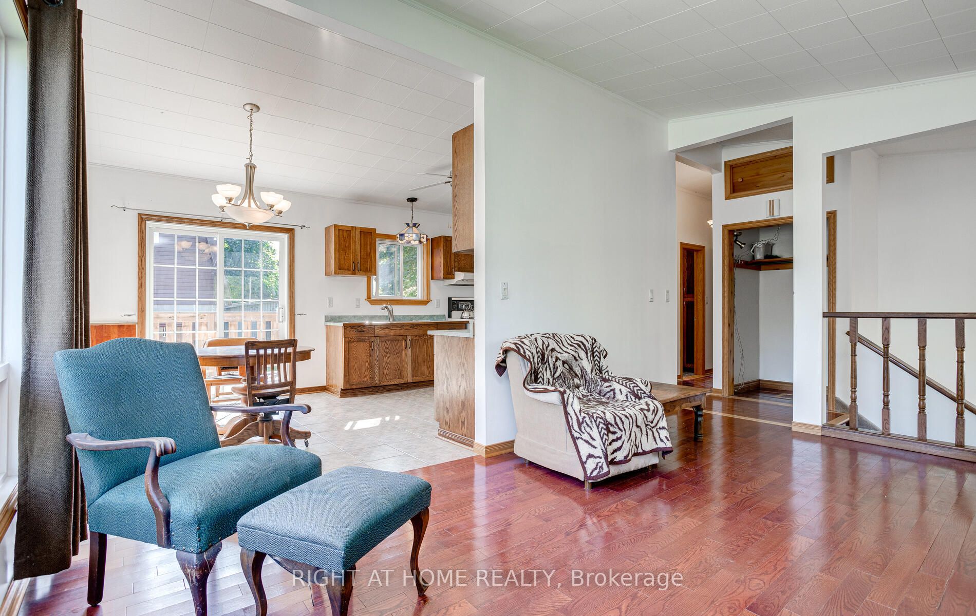 24 Coverdale Ave