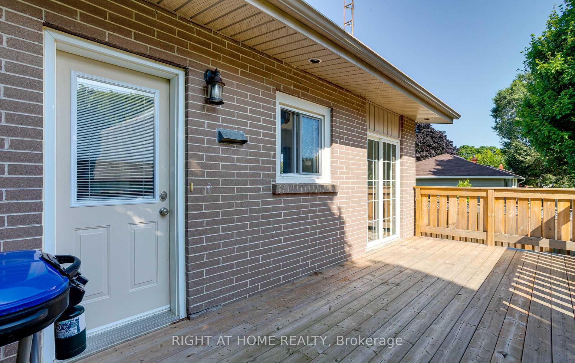 24 Coverdale Ave