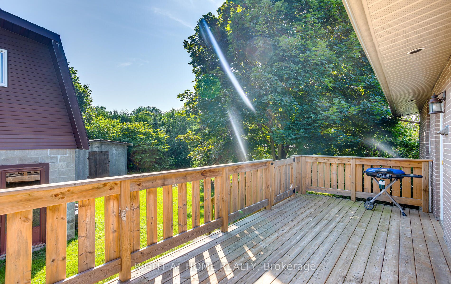 24 Coverdale Ave