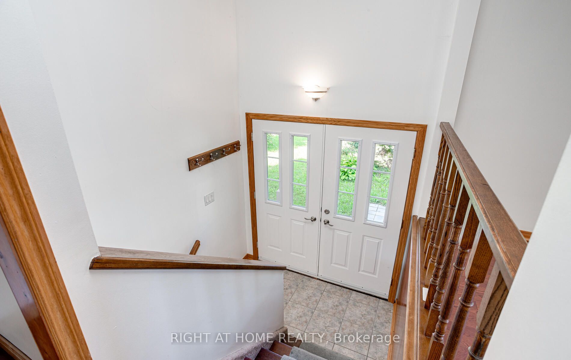 24 Coverdale Ave