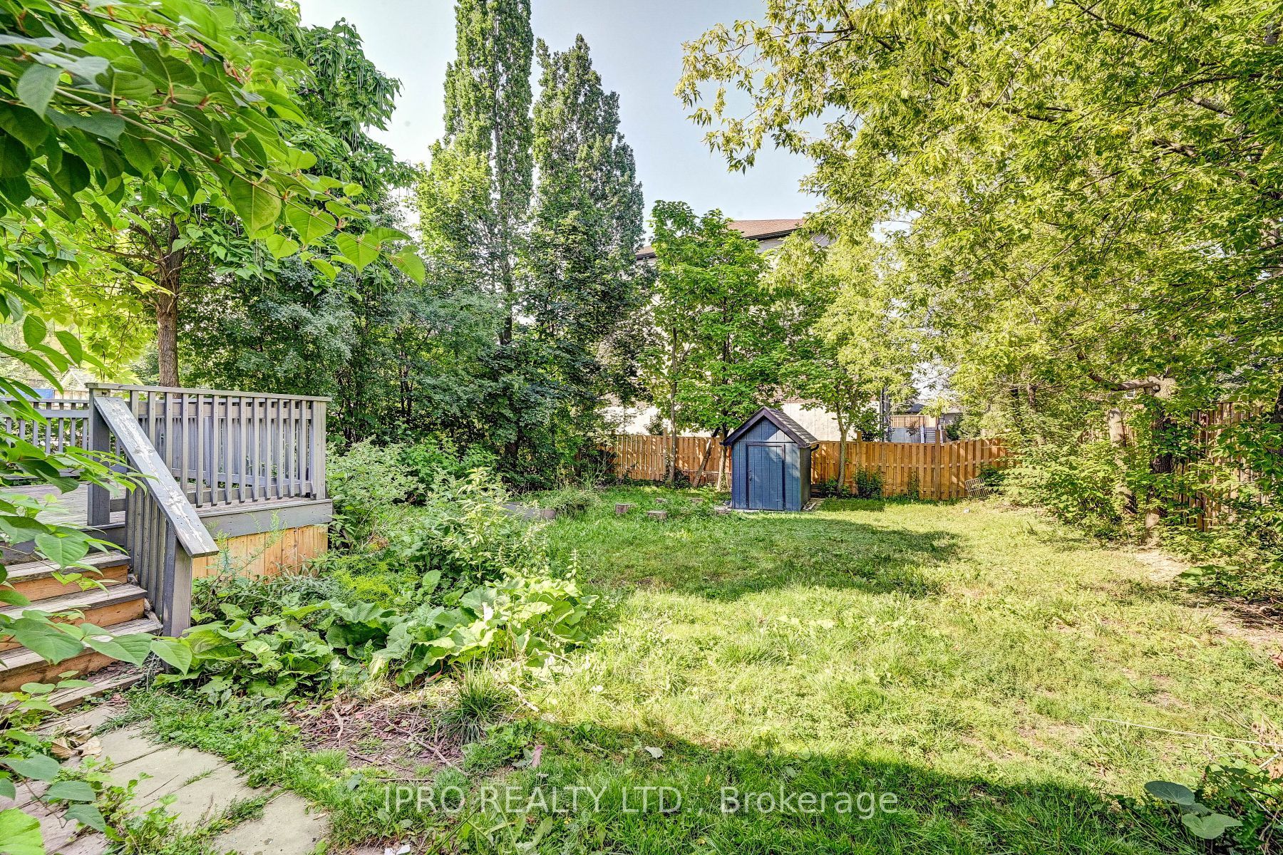 543 Weber Street E