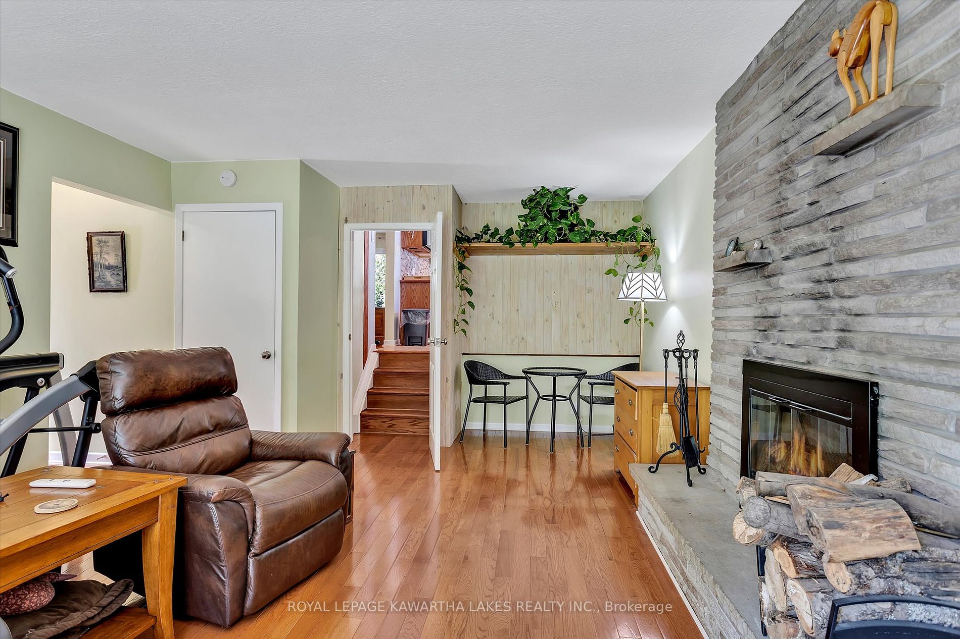 89 Pottinger St