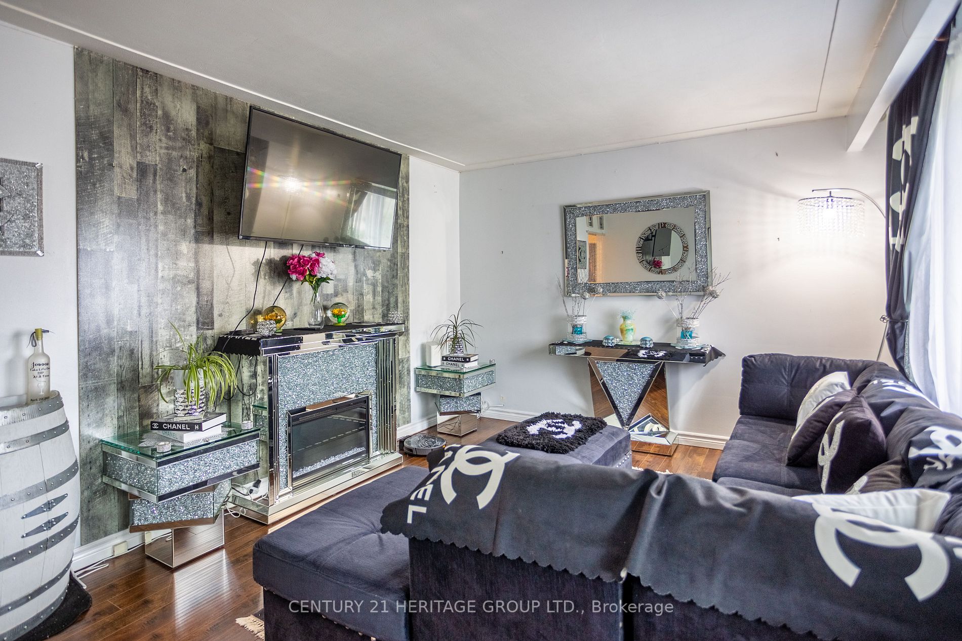 230 West 18th St