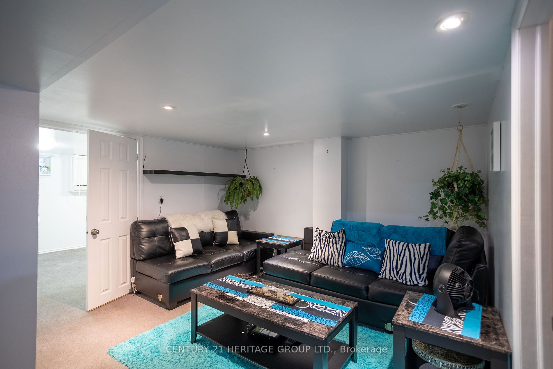 230 West 18th St