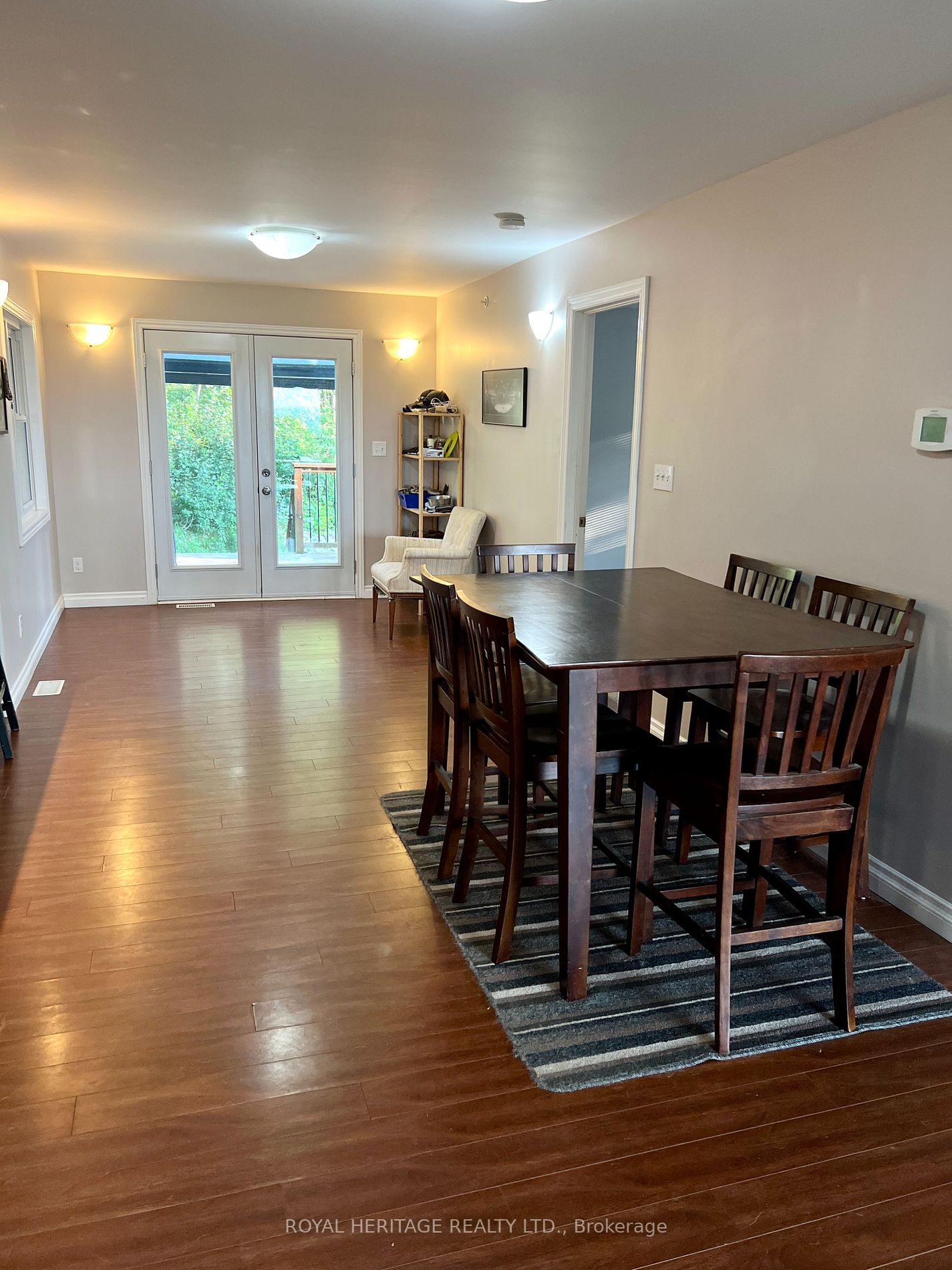 709 Oak Lake Rd
