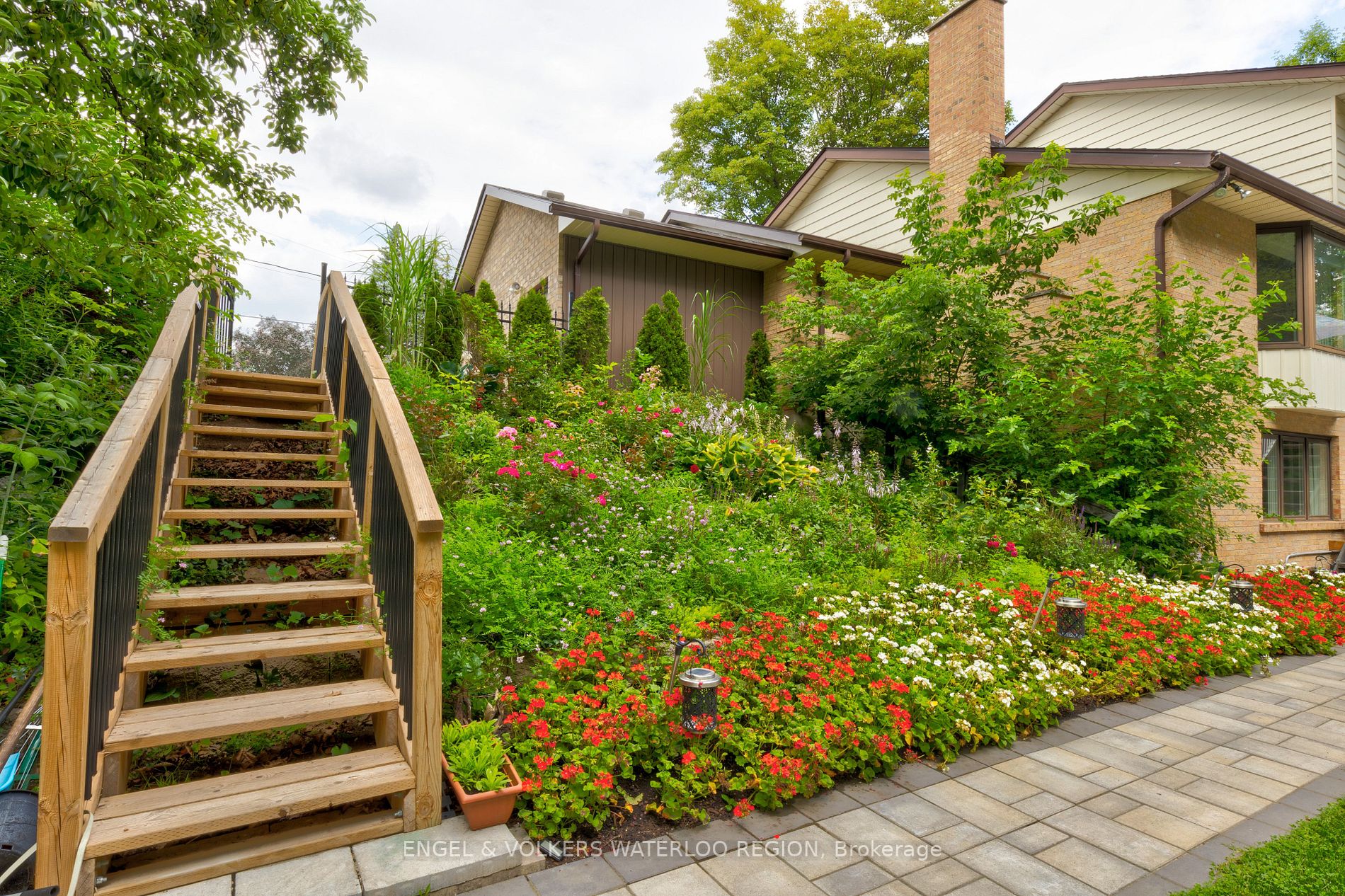 355 Edgehill Drive