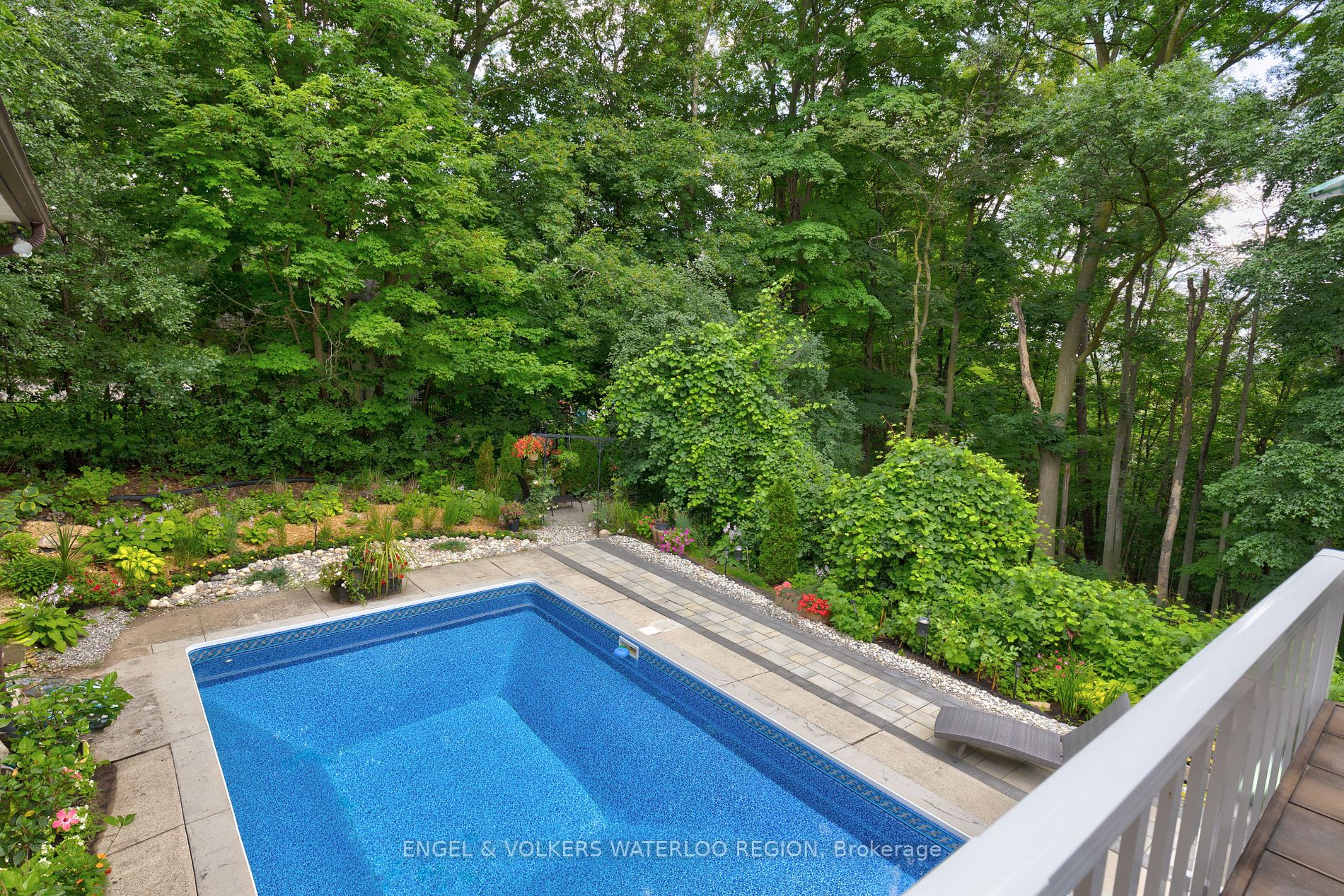 355 Edgehill Drive