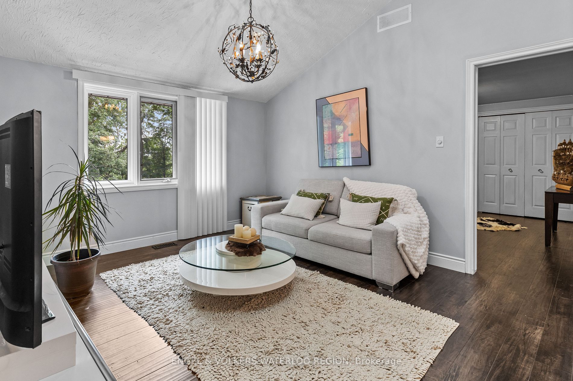 355 Edgehill Drive