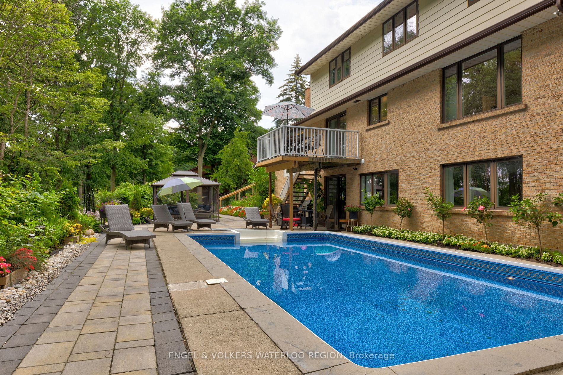 355 Edgehill Drive
