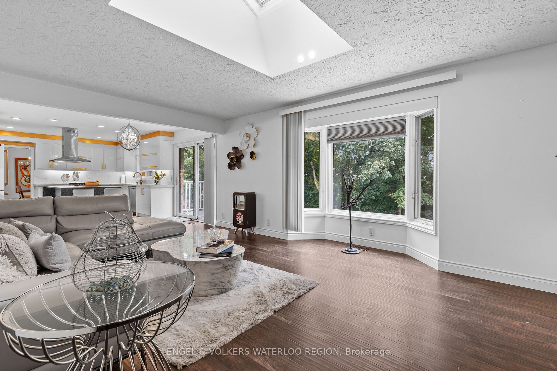 355 Edgehill Drive