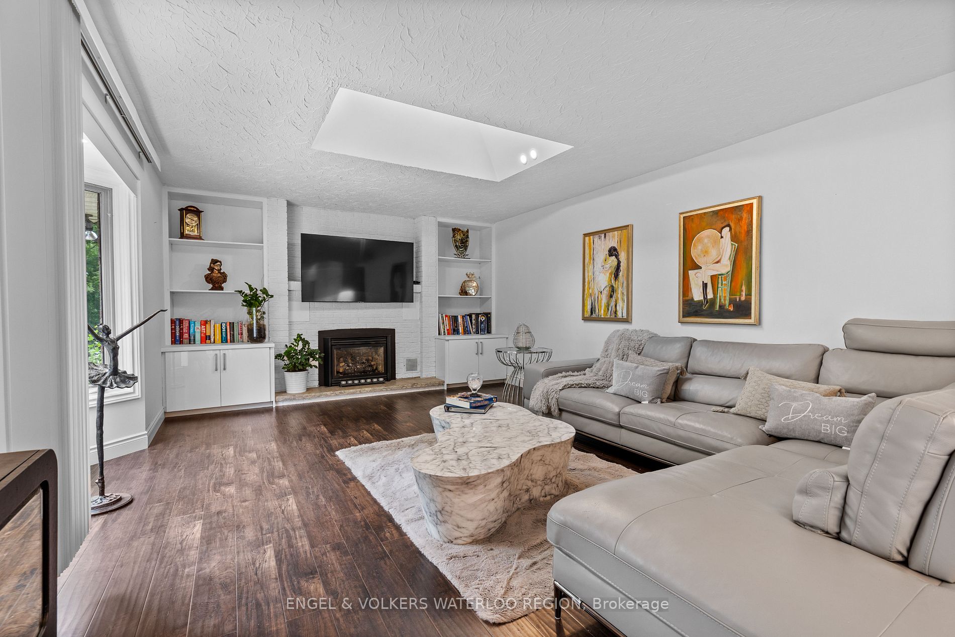 355 Edgehill Drive