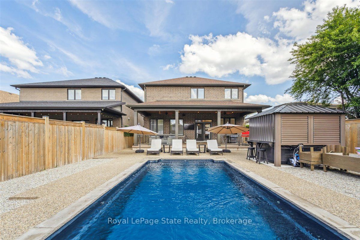 37 DEERHURST Road
