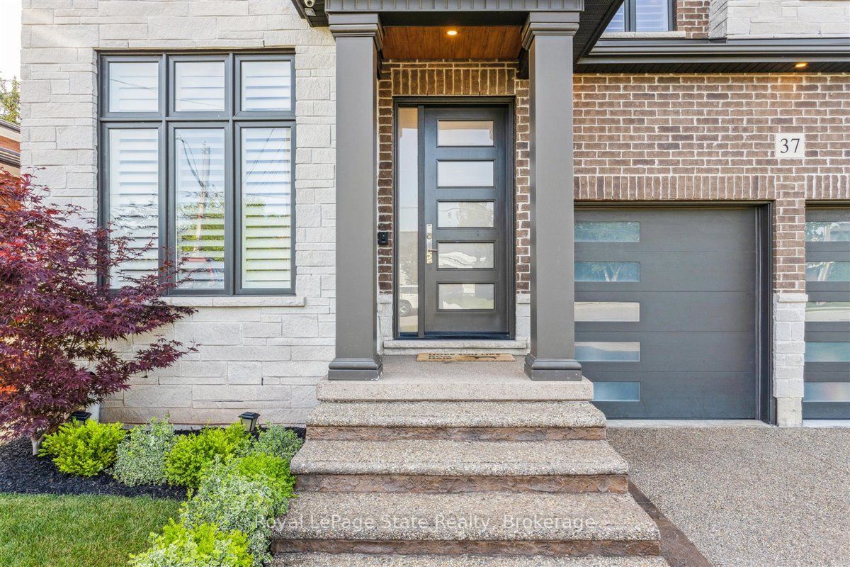 37 DEERHURST Road