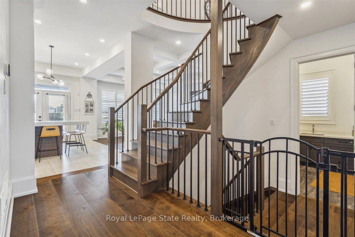 37 DEERHURST Road