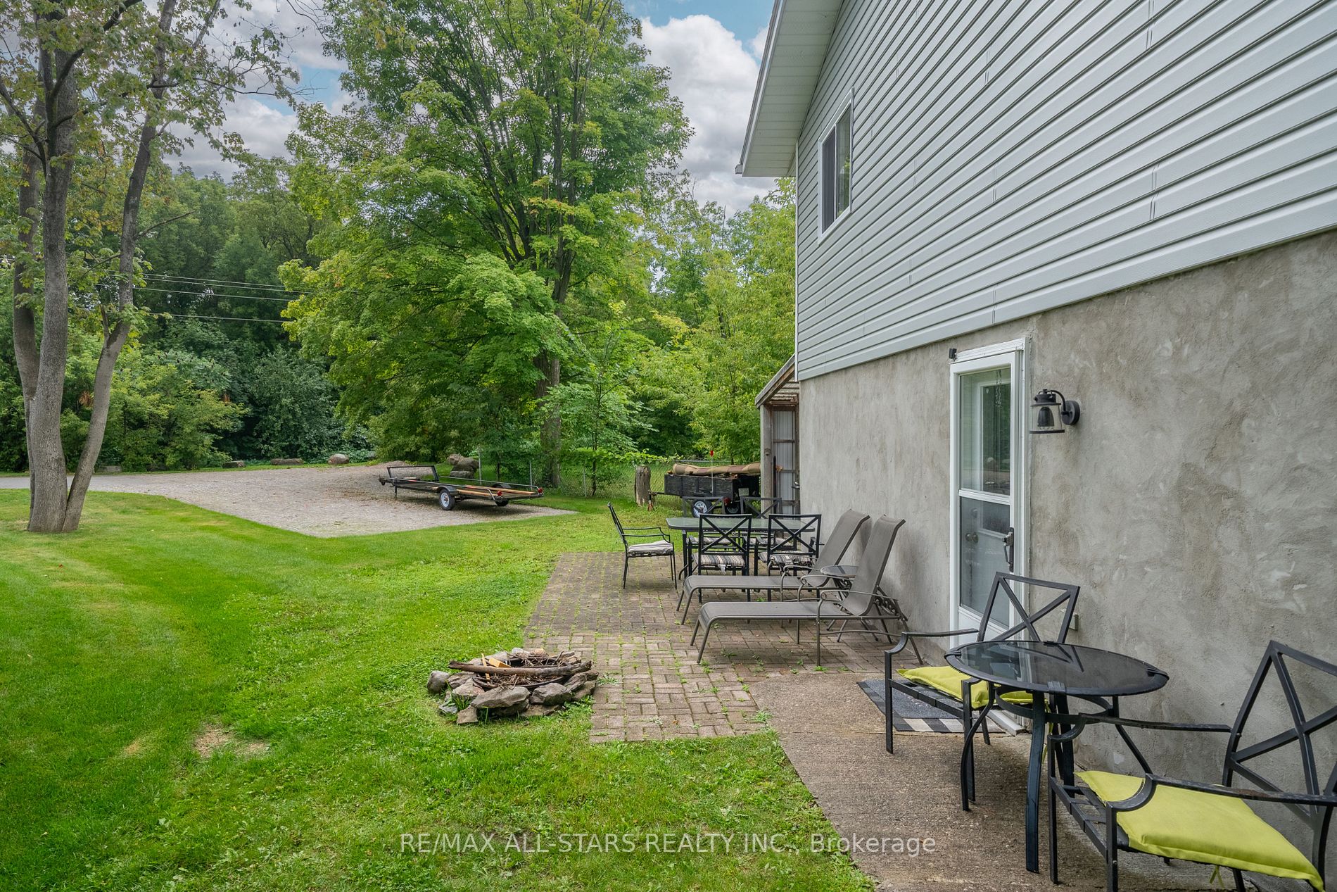 14 Short St