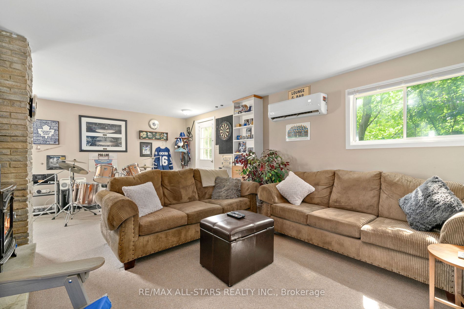 14 Short St