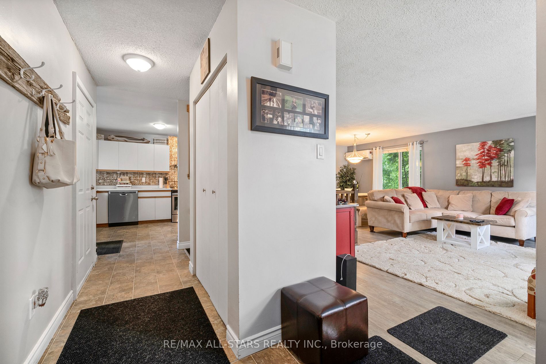 14 Short St