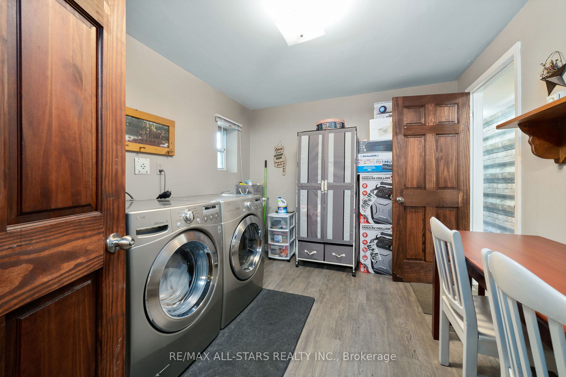 14 Short St