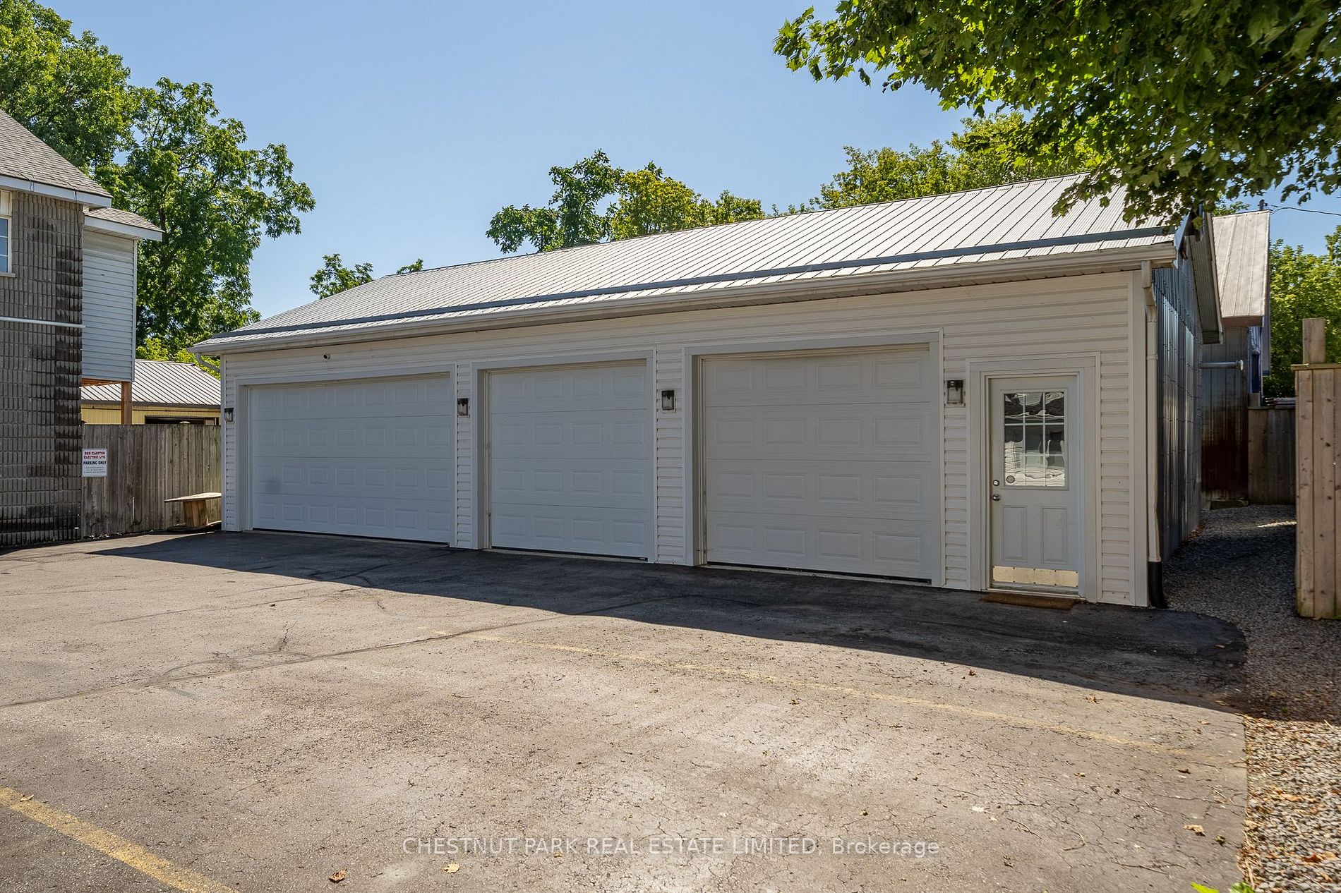 64 Picton Main St