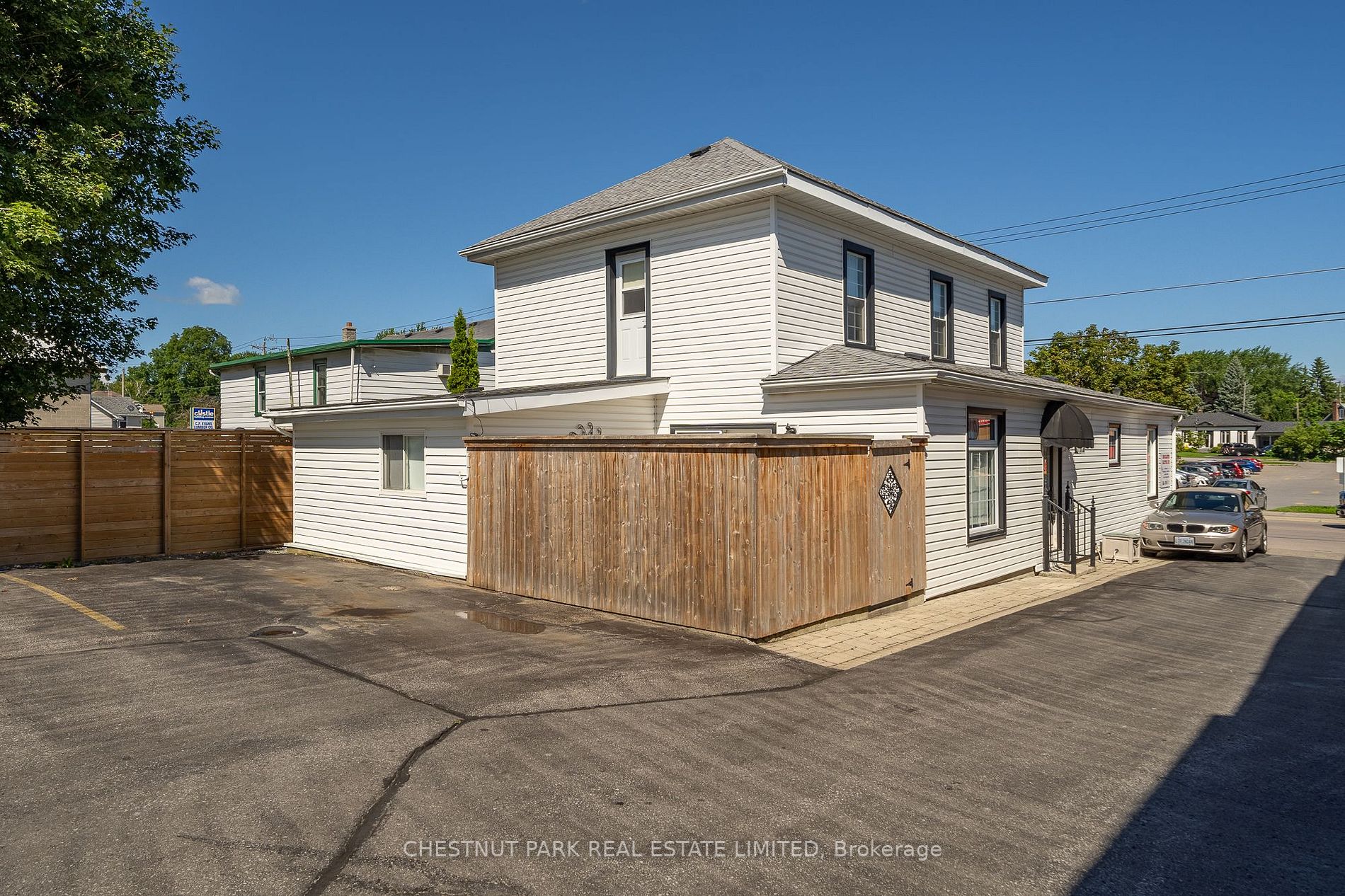 64 Picton Main St