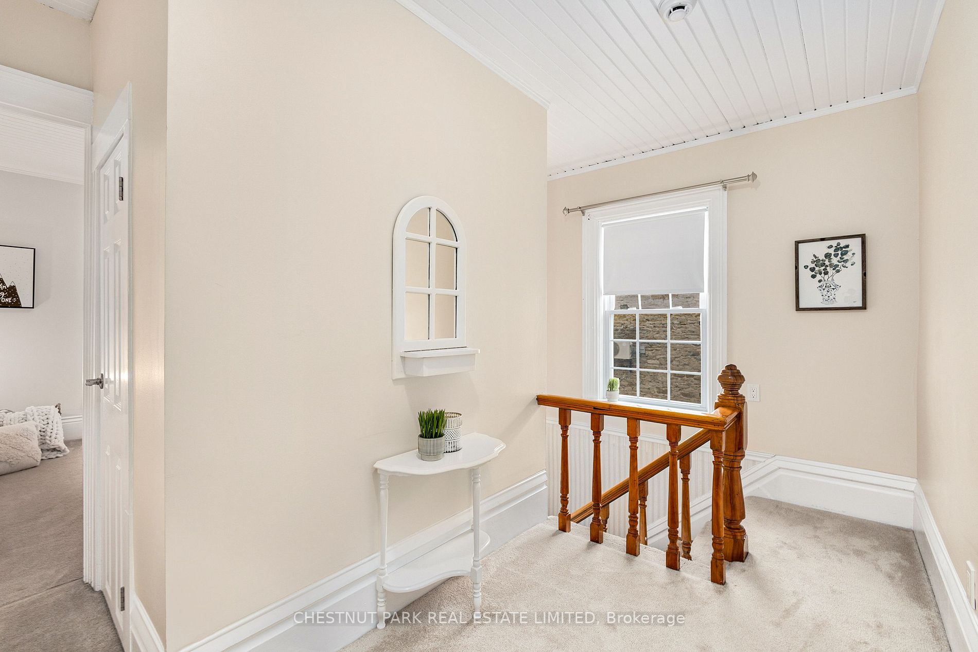 64 Picton Main St