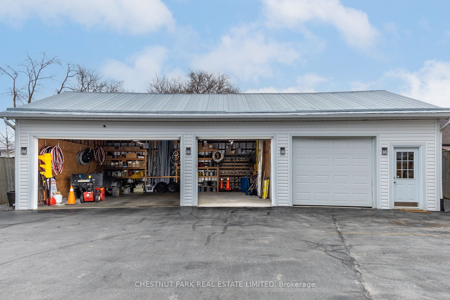 64 Picton Main St