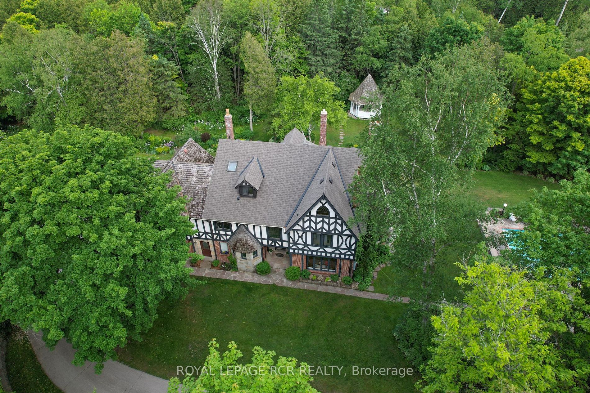 307466 Hockley Rd