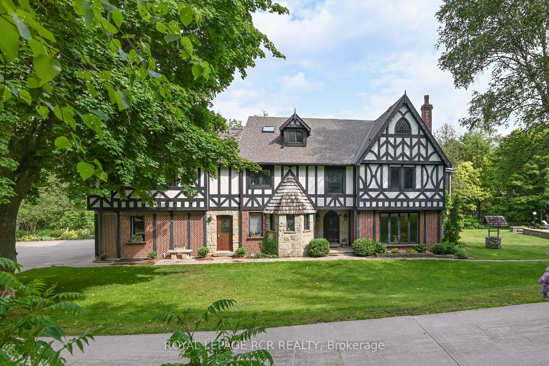 307466 Hockley Rd