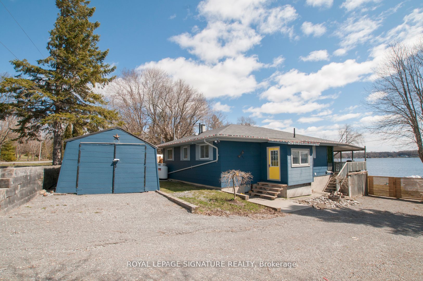 1071B Lakeside Dr