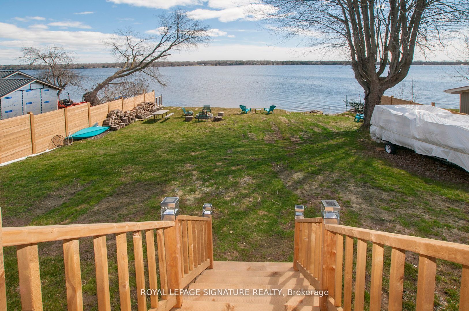 1071B Lakeside Dr