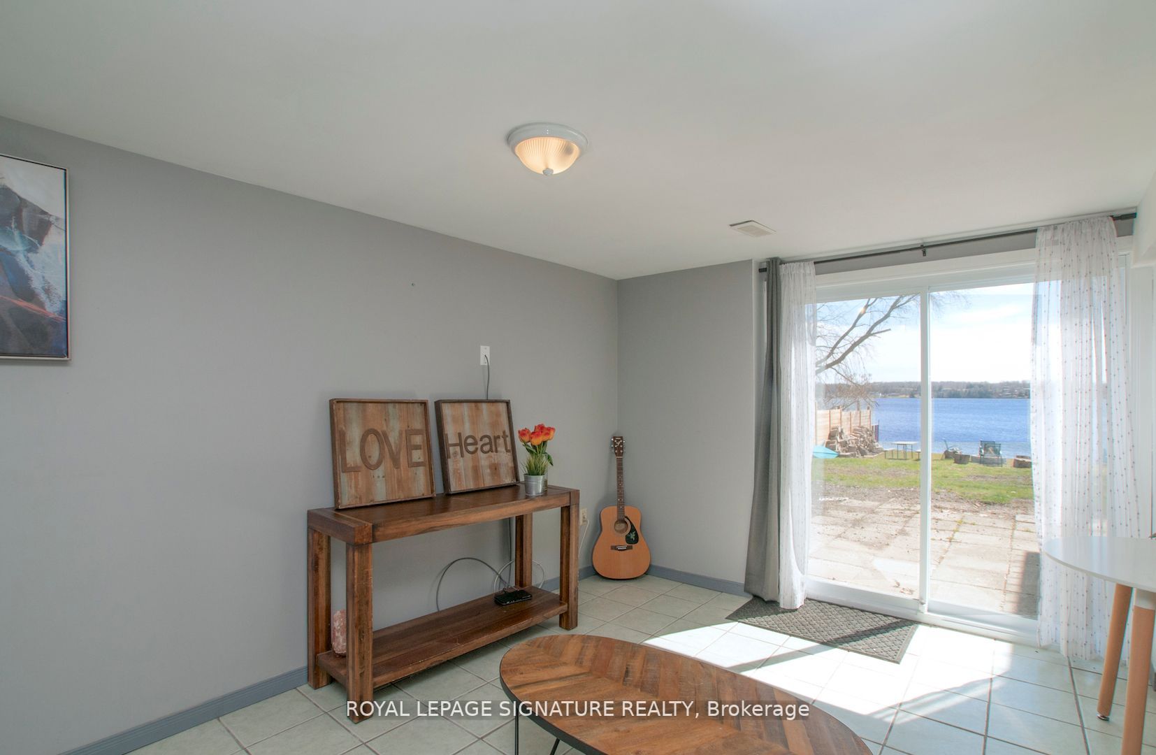 1071B Lakeside Dr