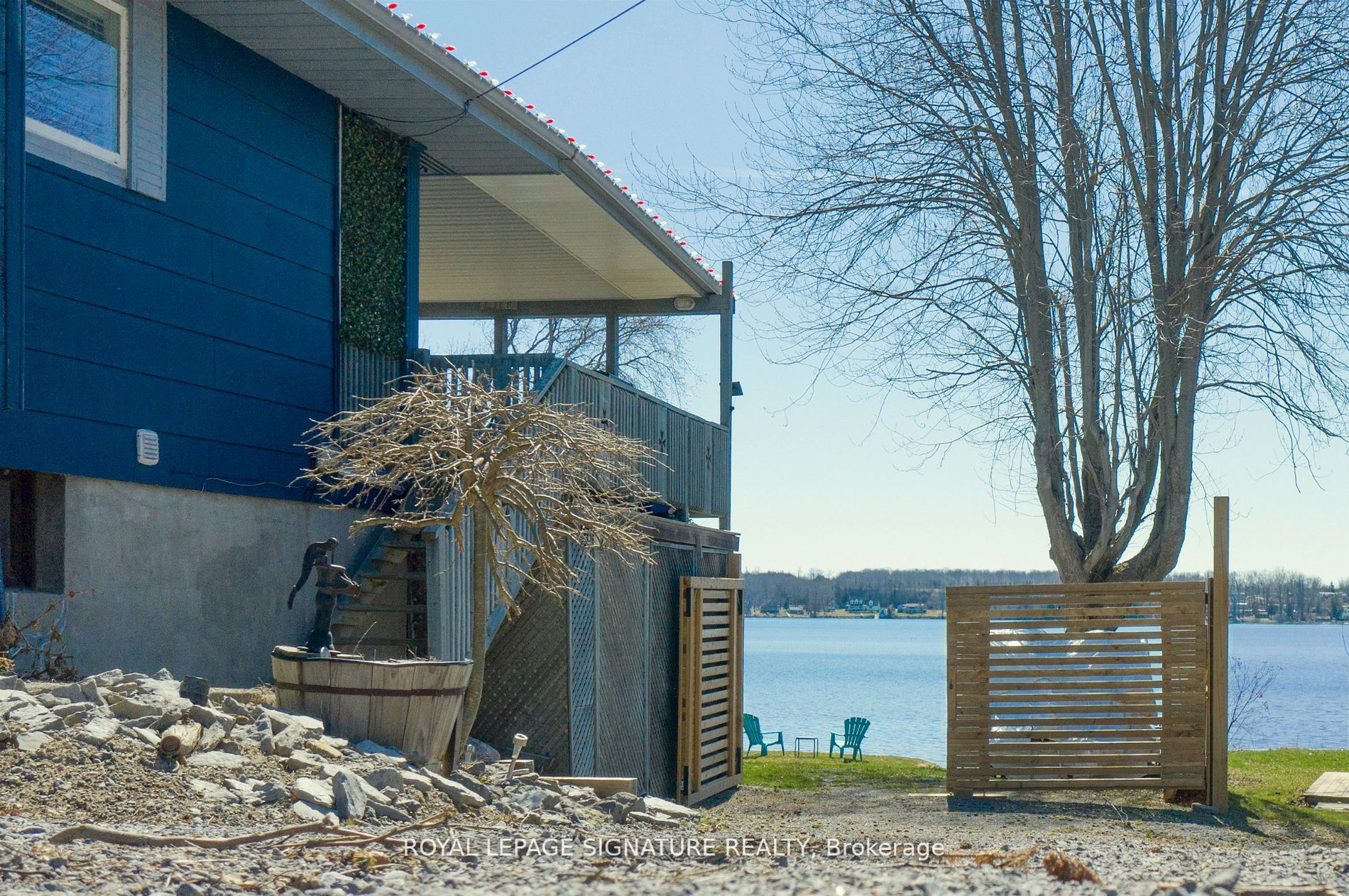 1071B Lakeside Dr