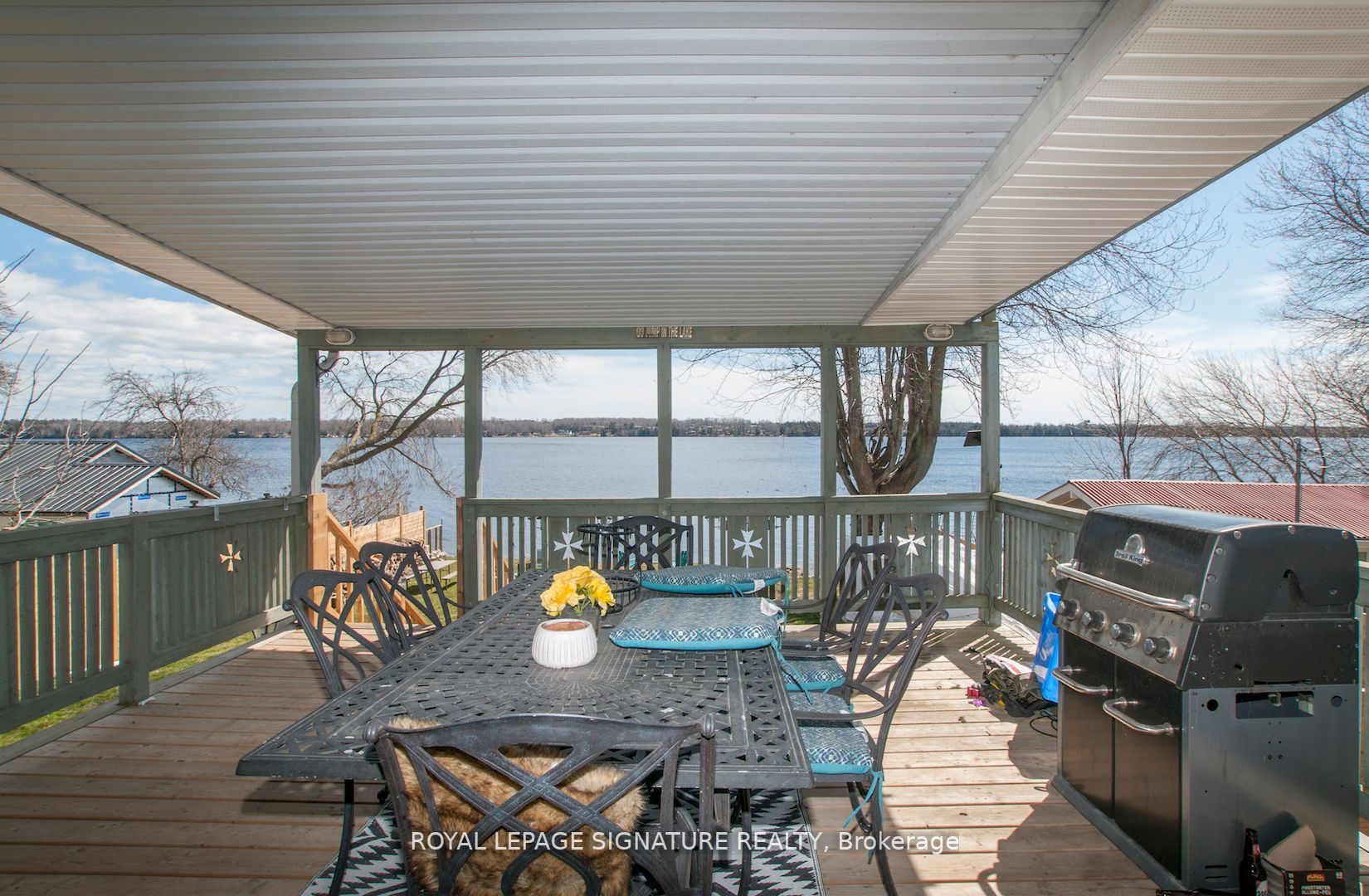 1071B Lakeside Dr
