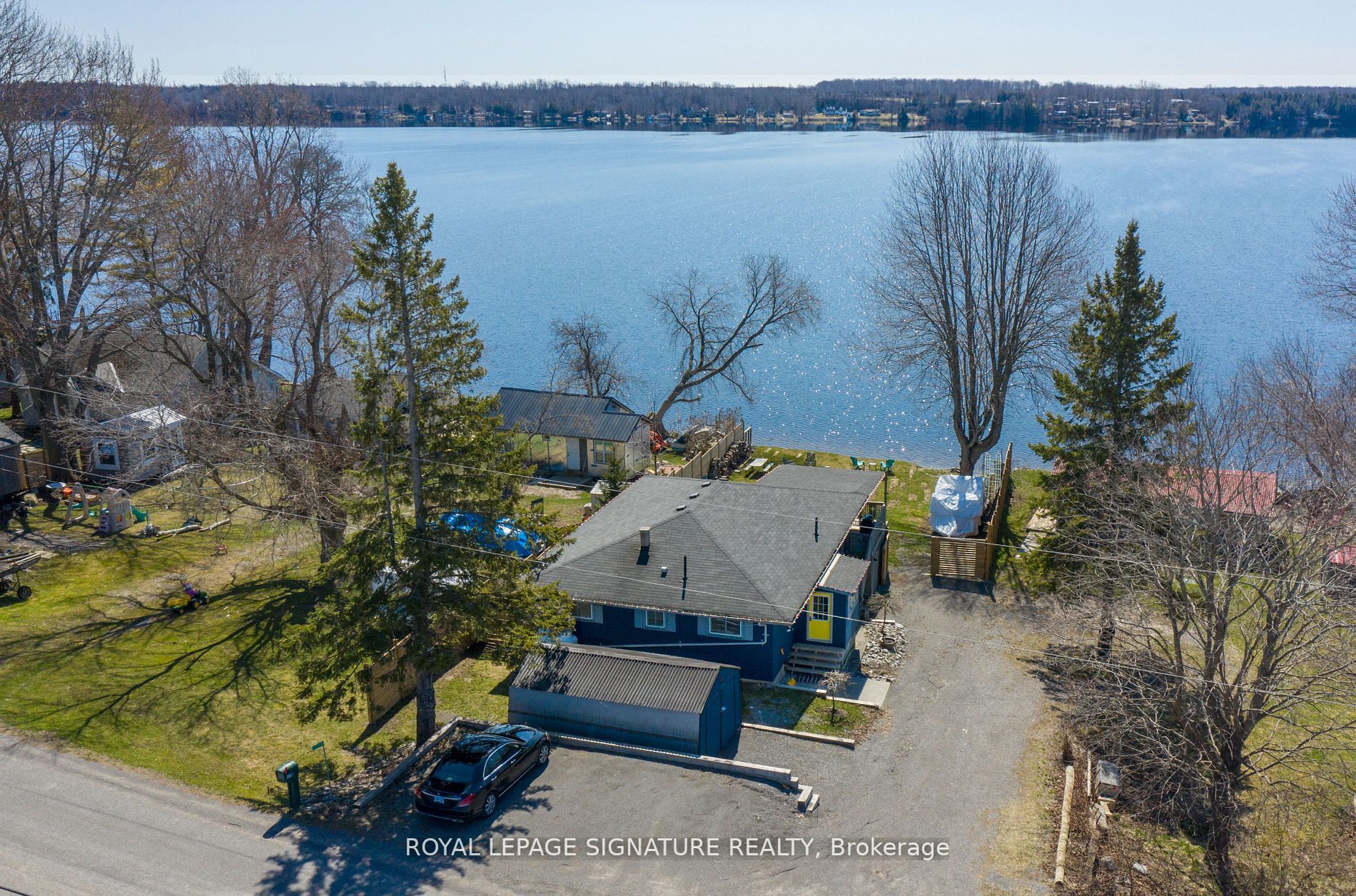 1071B Lakeside Dr
