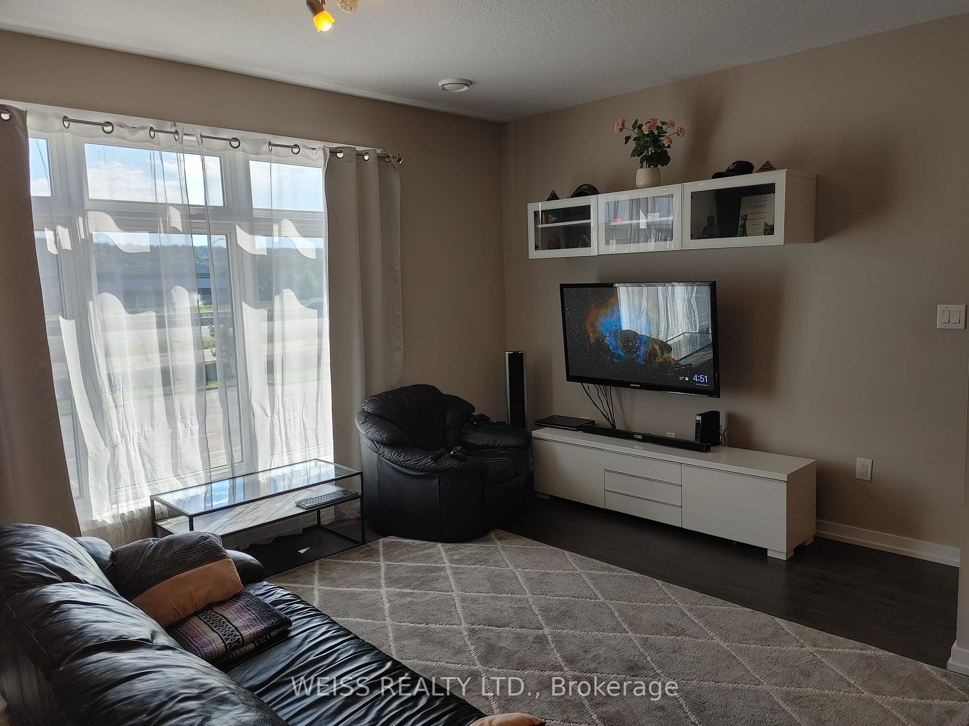 510 North Service Rd, #18