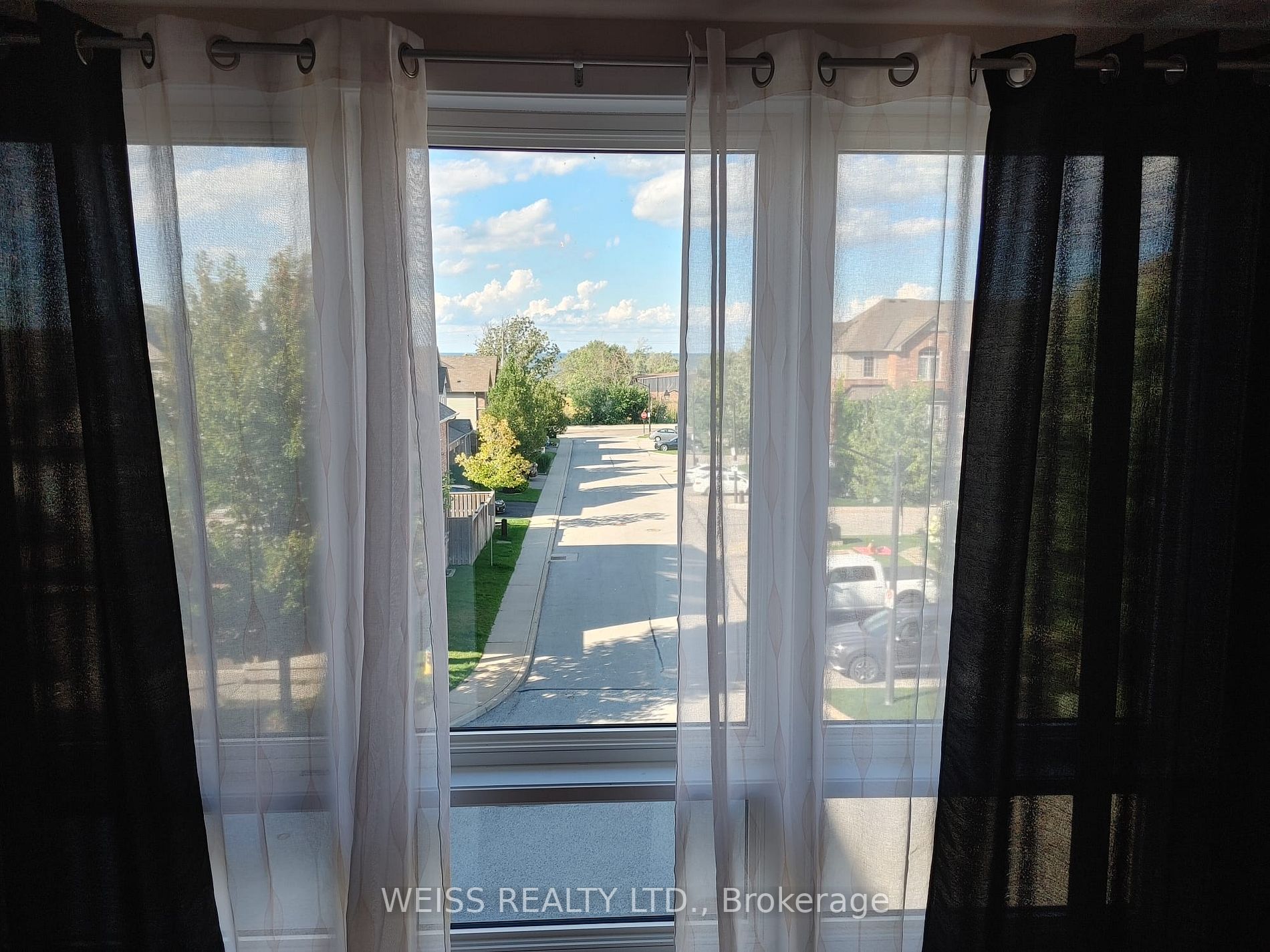 510 North Service Rd, #18